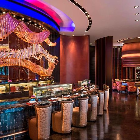 W Guangzhou Hotel Екстериор снимка