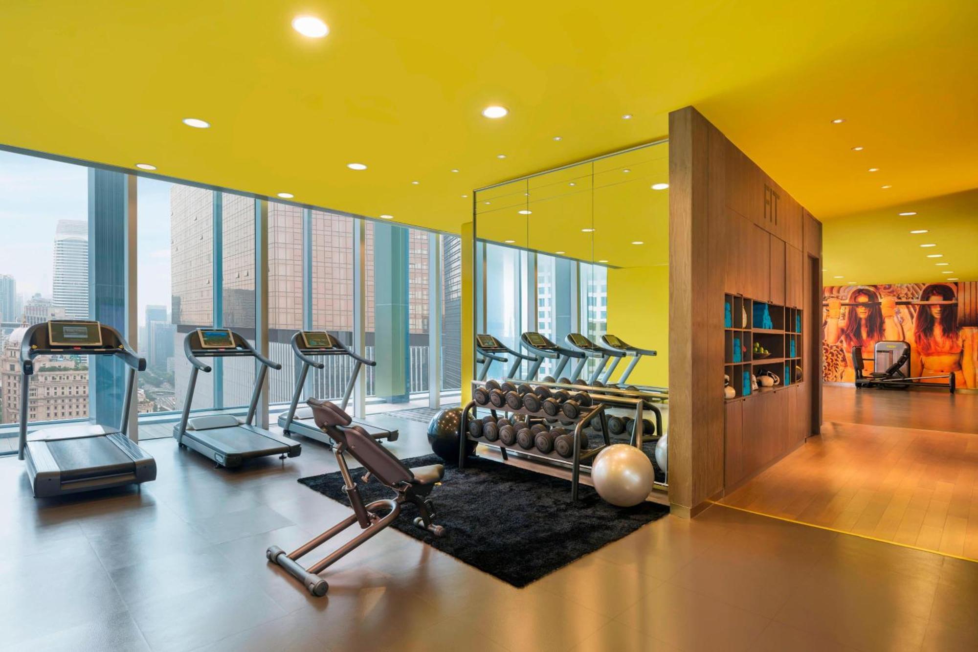 W Guangzhou Hotel Екстериор снимка