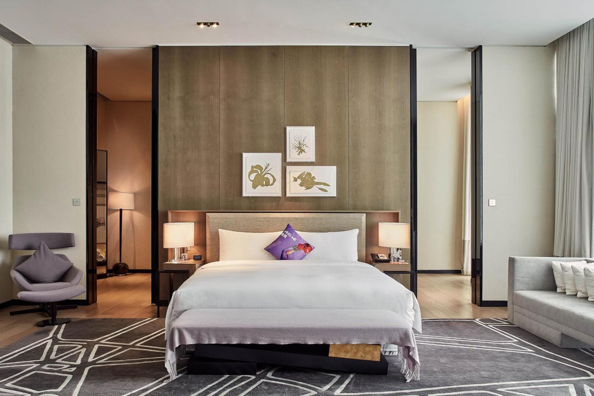 W Guangzhou Hotel Екстериор снимка