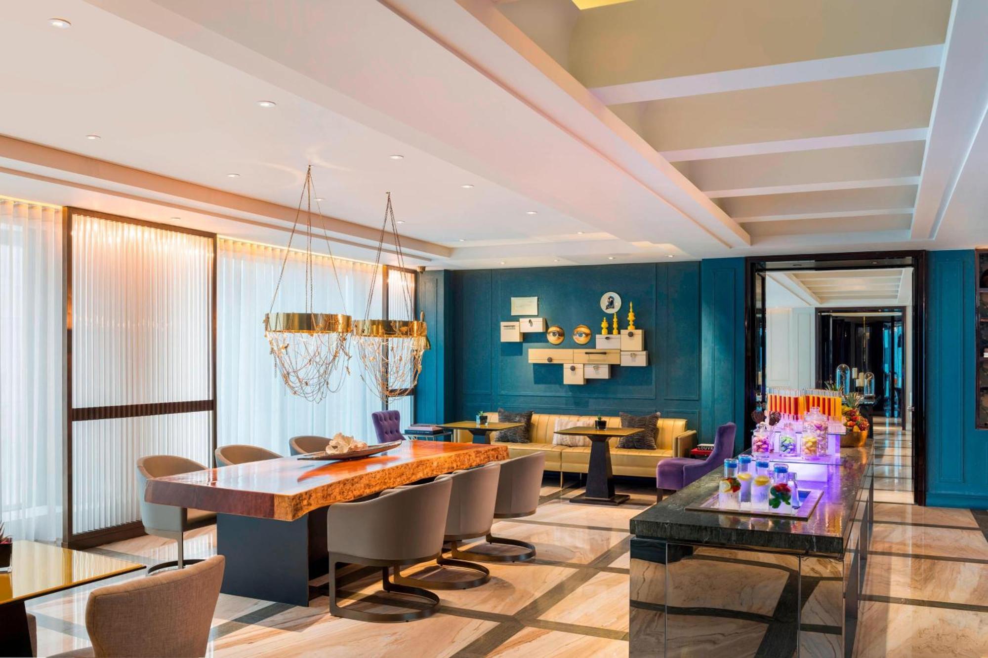 W Guangzhou Hotel Екстериор снимка