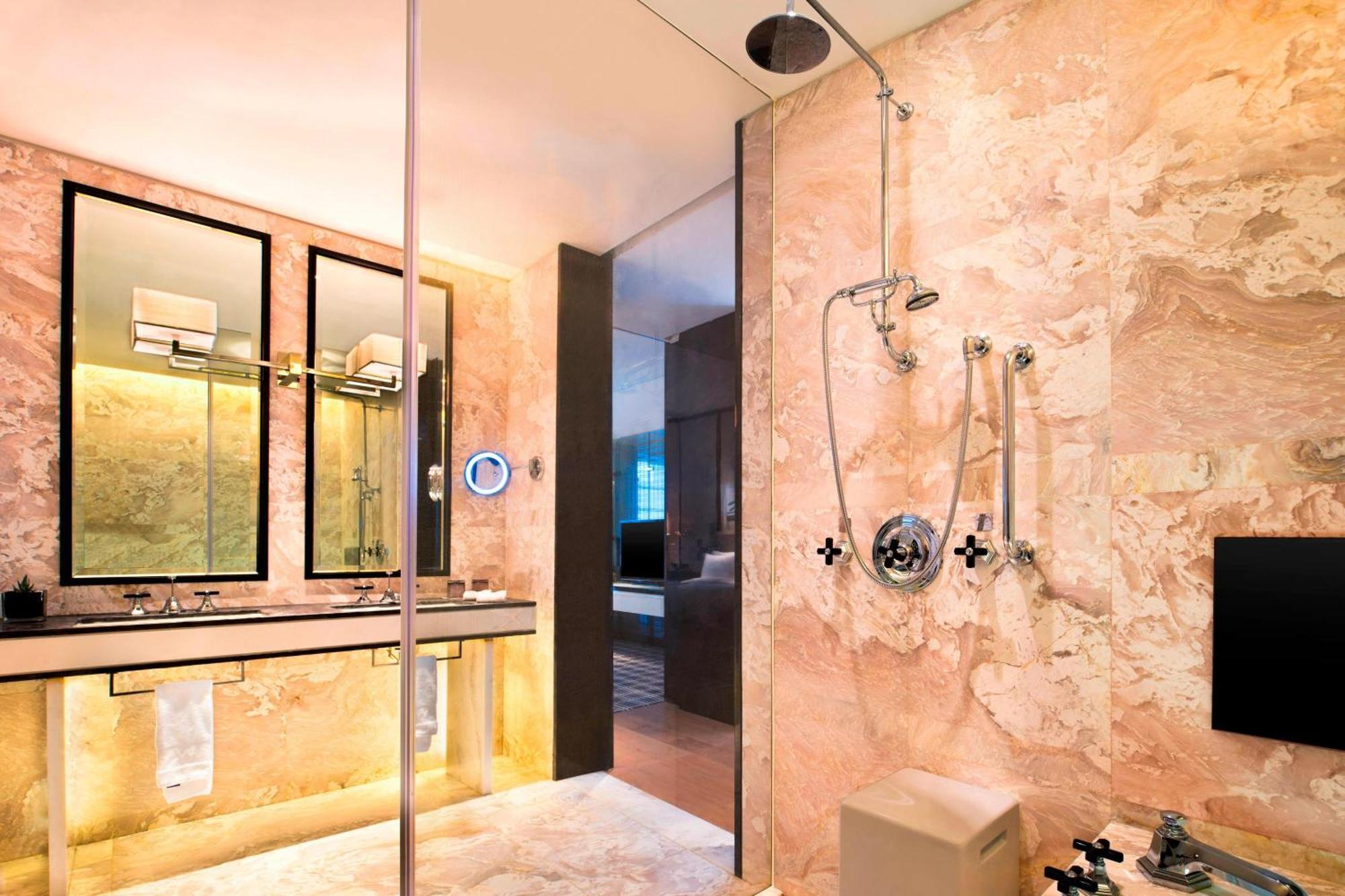 W Guangzhou Hotel Екстериор снимка
